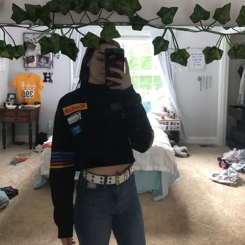 Black Cropped shirt turtle